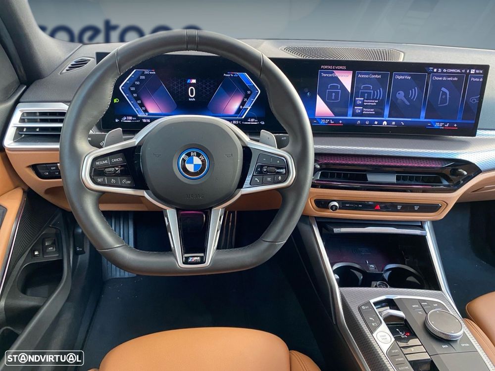 BMW 330 e Pack Desportivo M Auto - 6