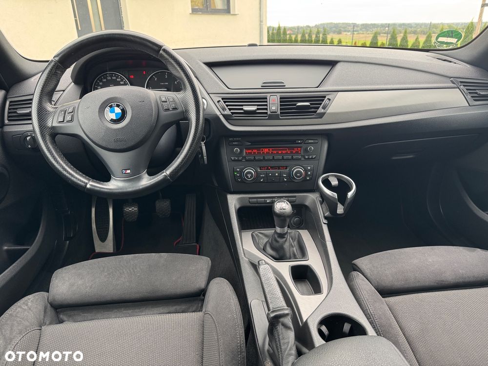 BMW X1 xDrive18d Sport Line - 24