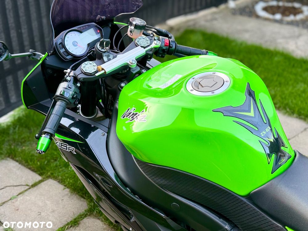 Kawasaki ZXR - 19
