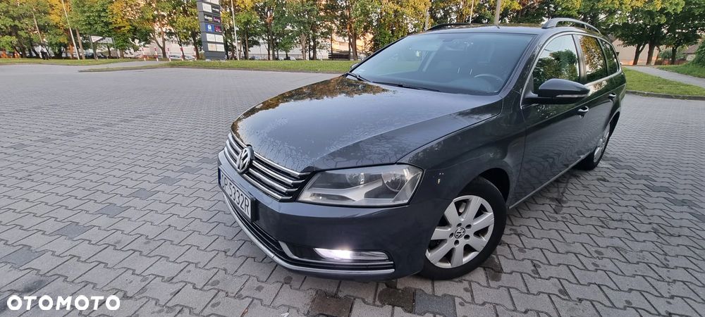 Volkswagen Passat 1.6 TDI Comfortline - 2