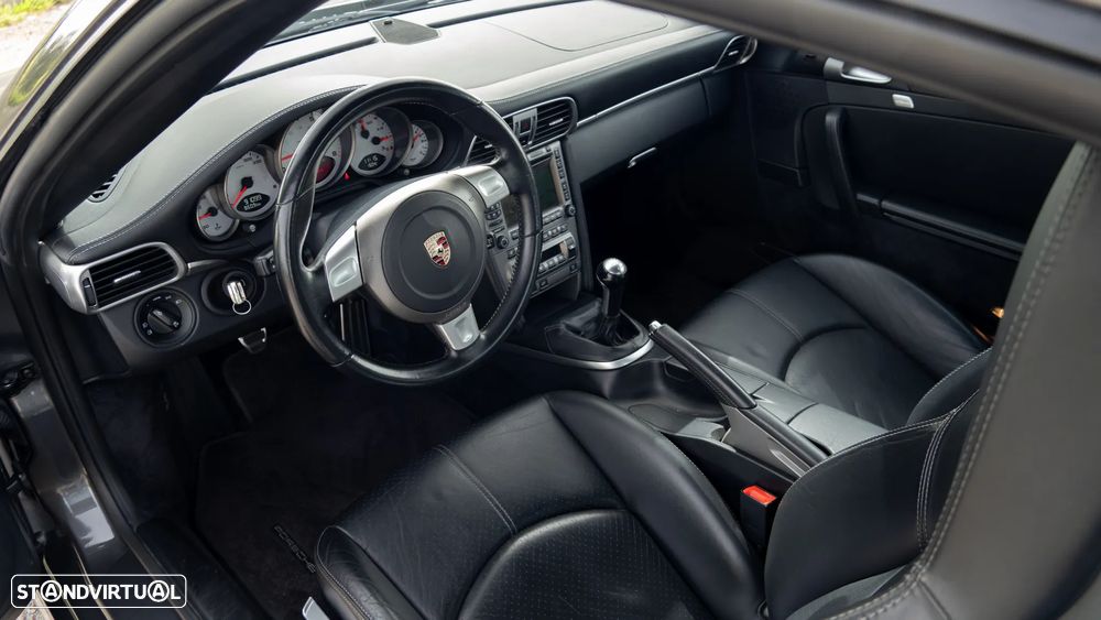 Porsche 911 (997) Carrera S - 24