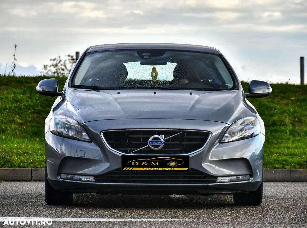 Volvo V40 D2 Momentum - 3