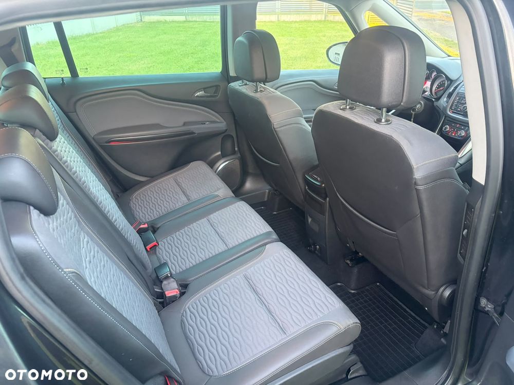 Opel Zafira 2.0 CDTI Cosmo - 9