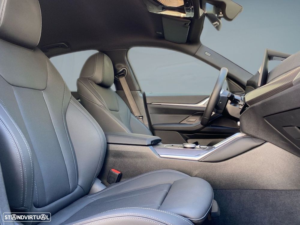 BMW i4 eDrive40 Pack Desportivo M - 18