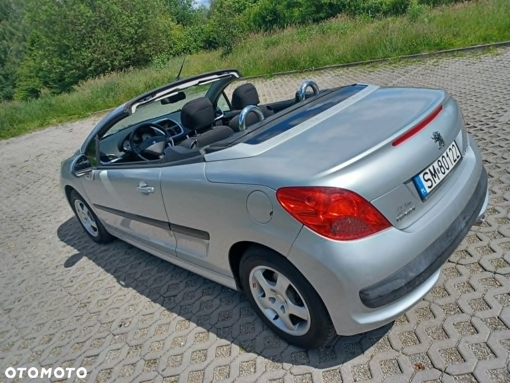 Peugeot 207 CC 120 VTi Active - 5