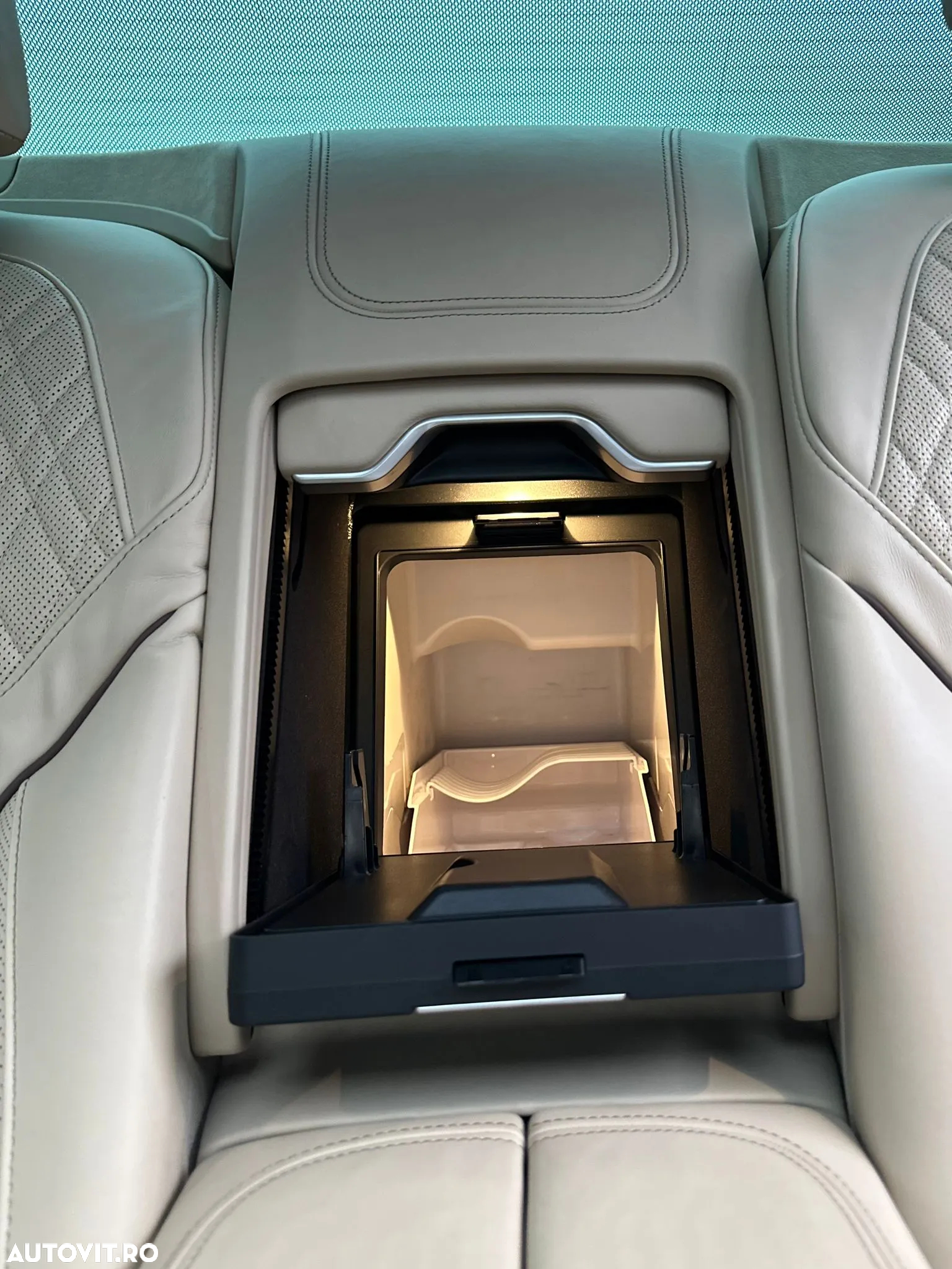 BMW Seria 7 750Li xDrive - 6