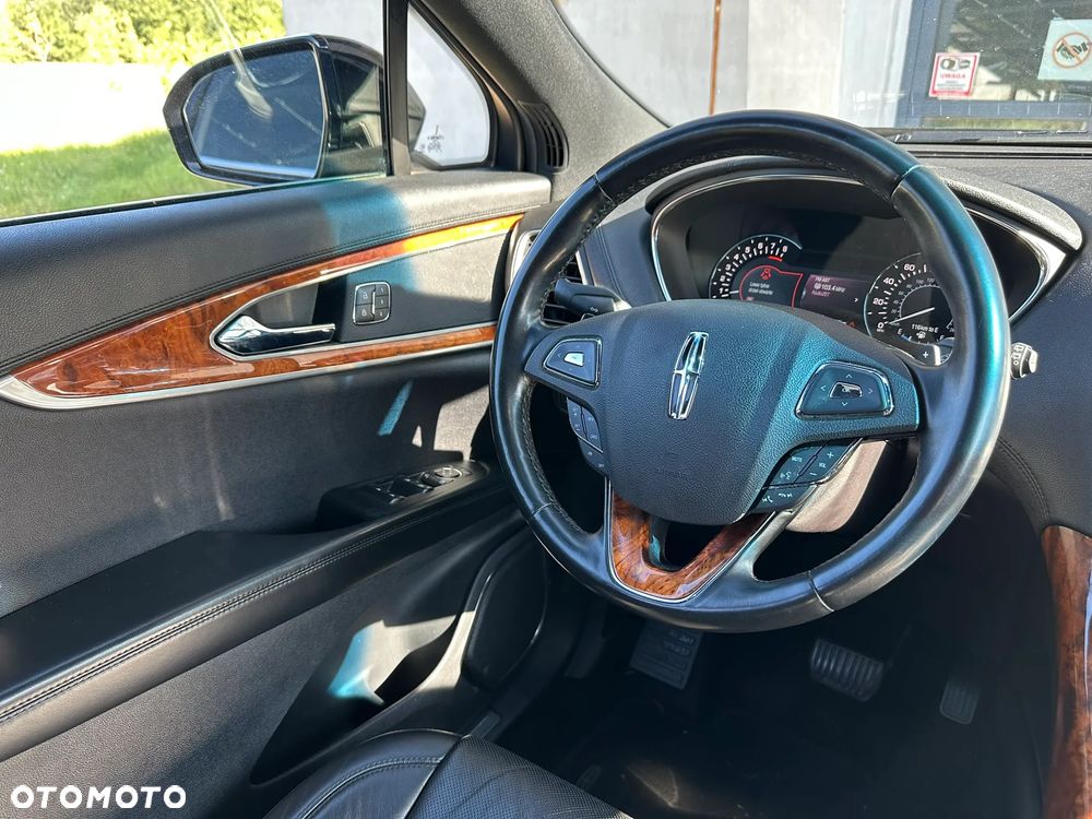 Lincoln MKX - 13
