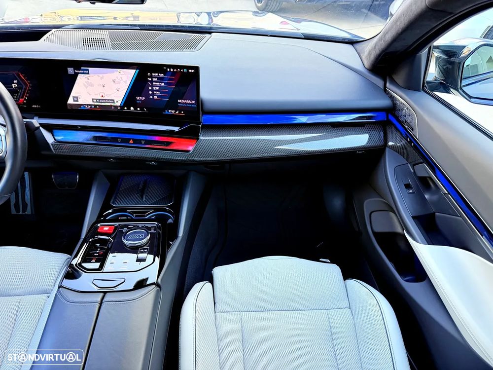 BMW M5 Standard - 12