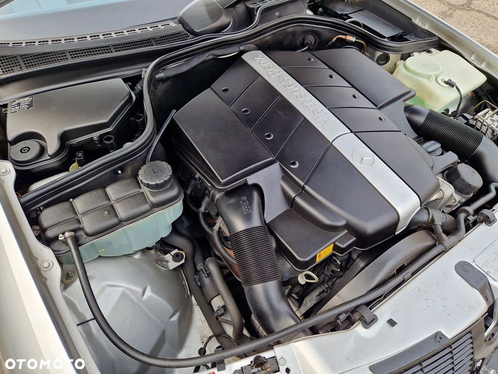 Mercedes-Benz CLK - 16
