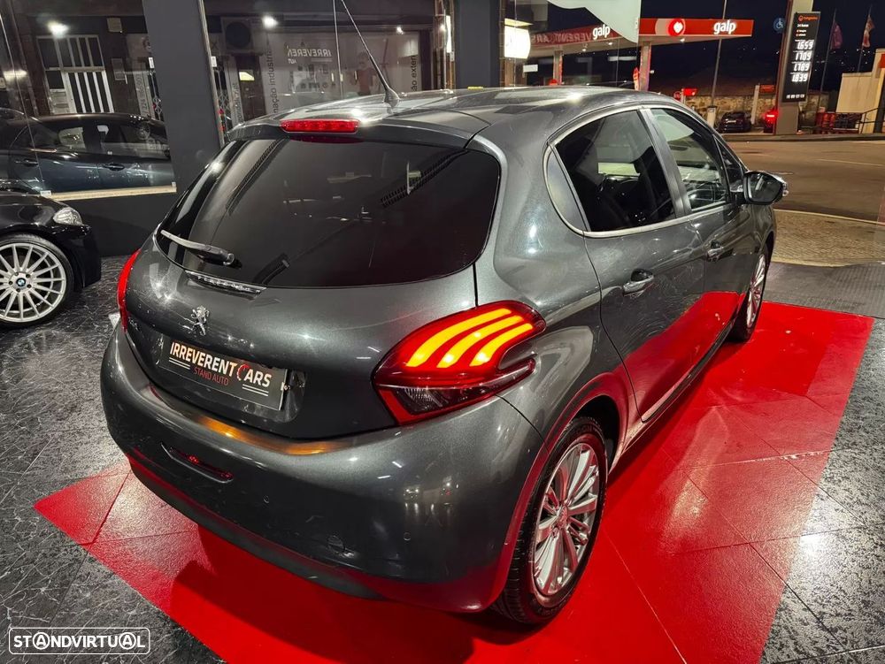 Peugeot 208 1.6 BlueHDi Style - 22