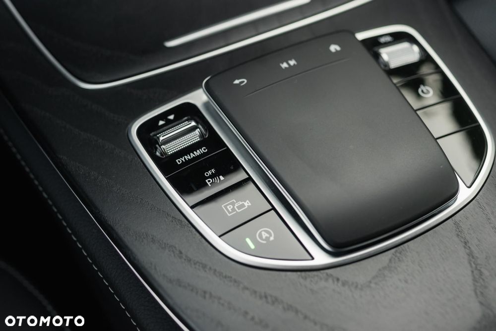 Mercedes-Benz Klasa E - 25