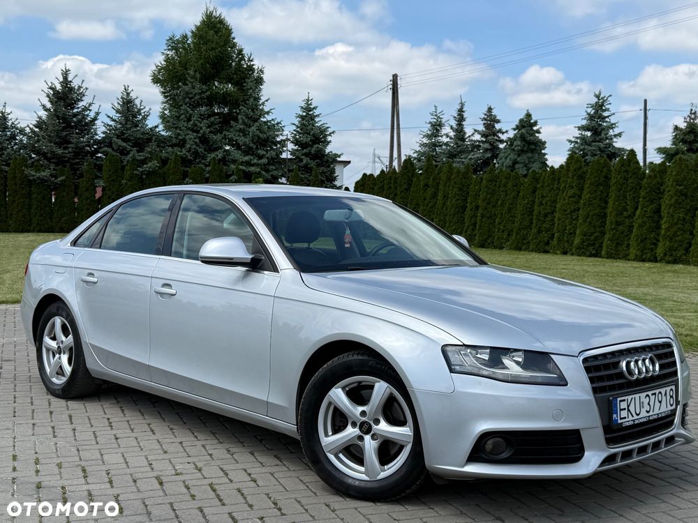 Audi A4 Limousine - 21