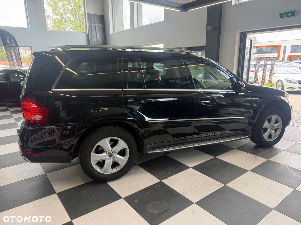 Mercedes-Benz GL - 11