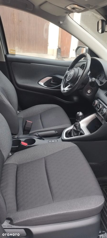 Toyota Yaris 1.5 Comfort - 20