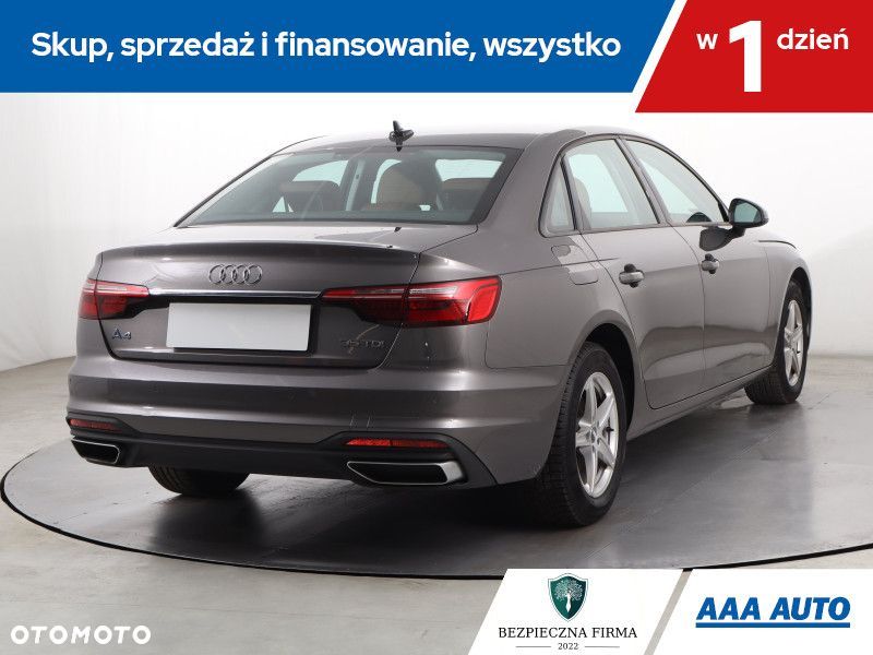 Audi A4 Limousine - 7