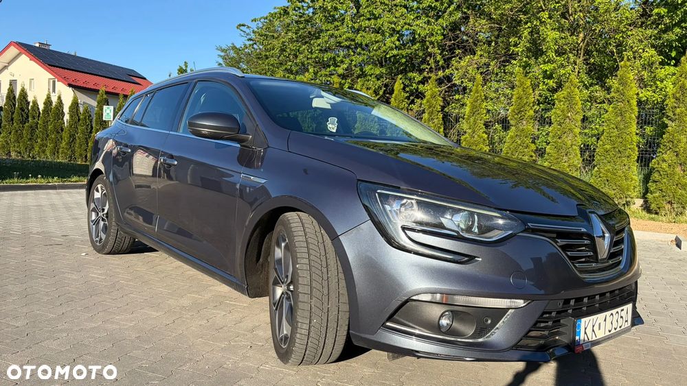 Renault Megane ENERGY TCe 130 EDC BOSE EDITION - 4