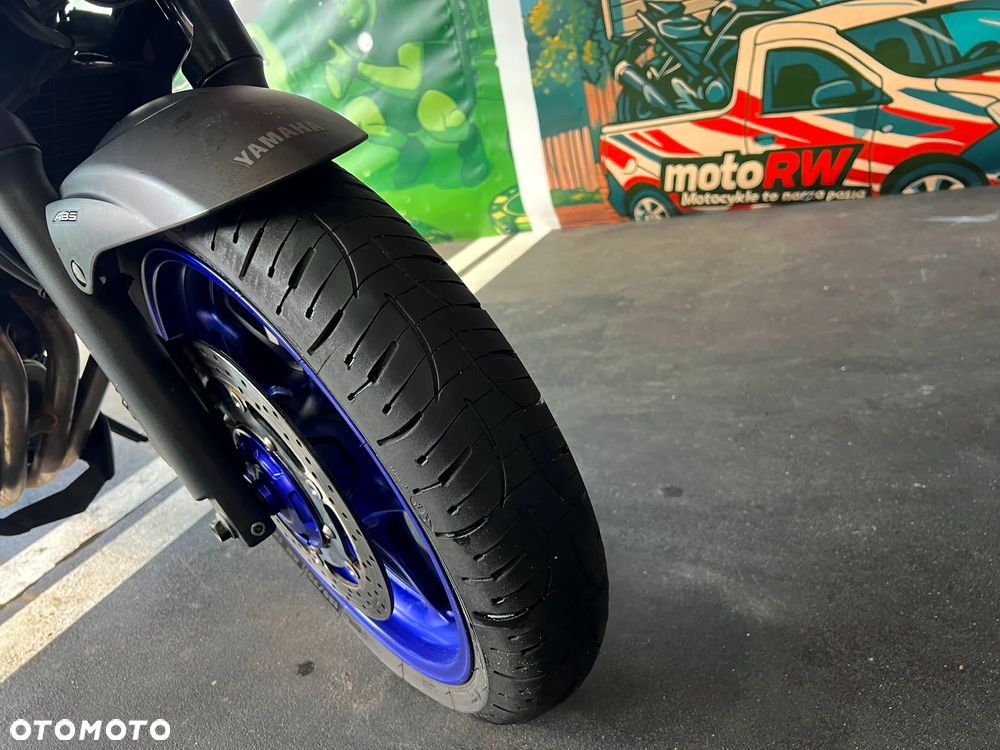 Yamaha XJ - 22