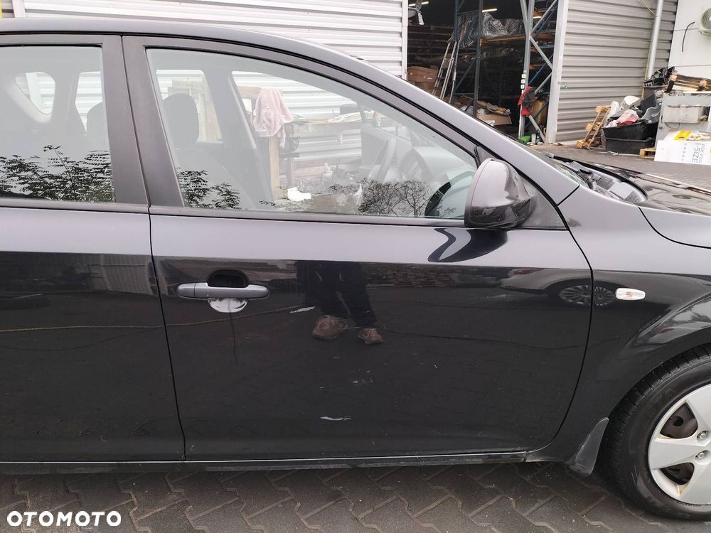 DRZWI KOMPLETNE PRAWY PRZÓD KIA CEED I 1K - 1