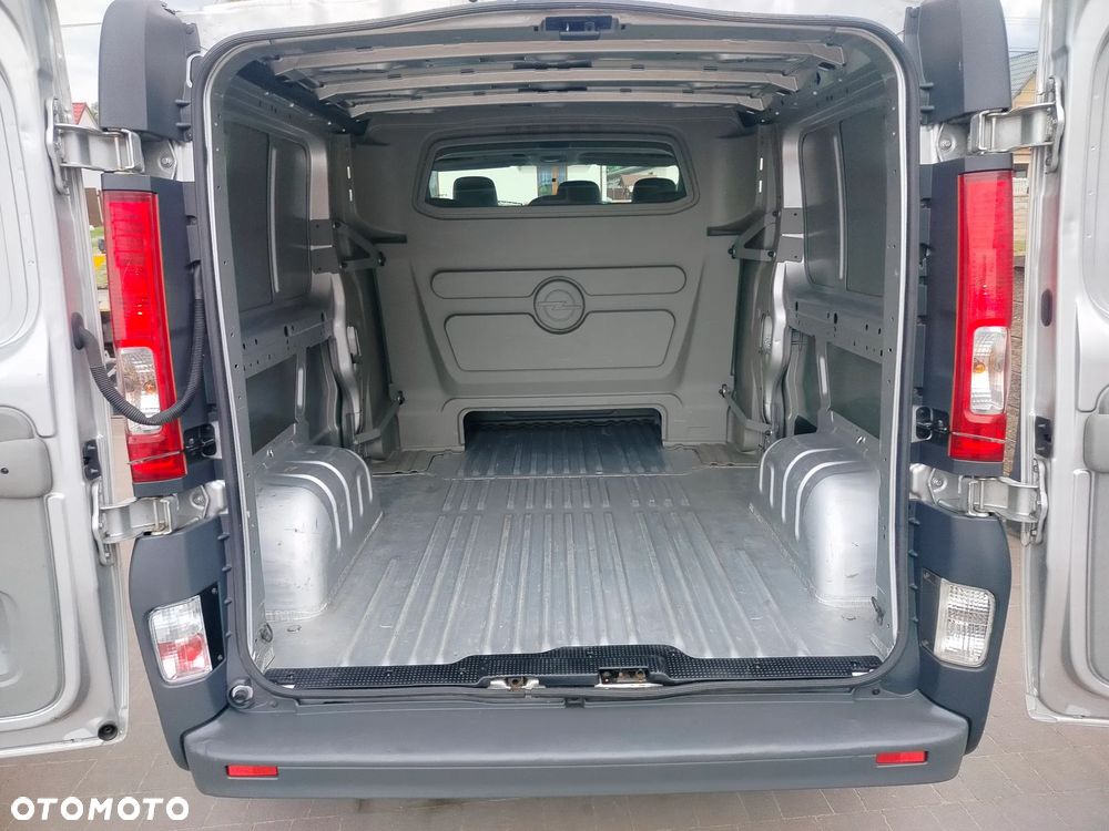Opel Vivaro - 20