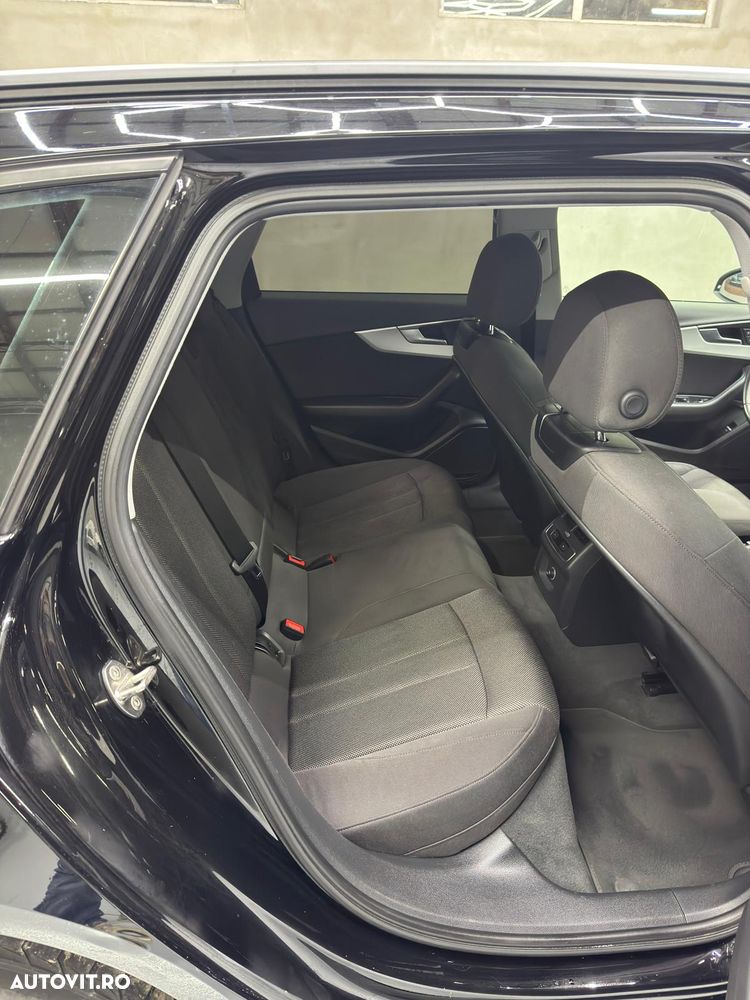 Audi A4 2.0 TDI quattro Stronic - 17