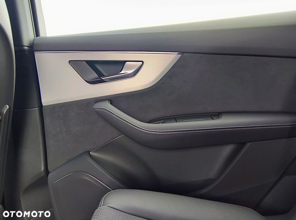 Audi Q7 60 TFSI e PHEV Quattro S Line Tiptr - 31