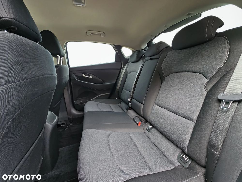 Hyundai i30 1.5 T-GDI 48V Smart DCT - 13