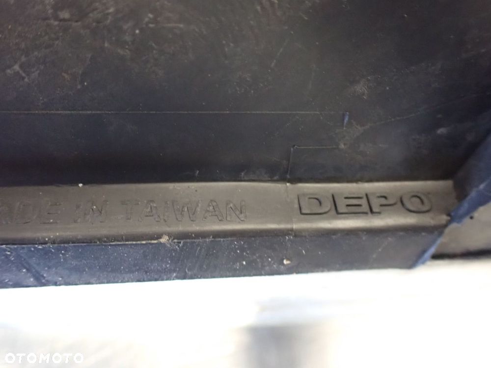 LAMPA PRAWA PRZEDNIA VOLKSWAGEN GOLF IV - 4