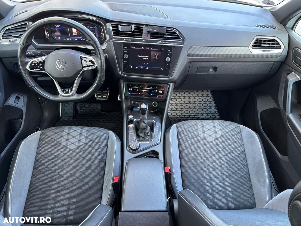 Volkswagen Tiguan - 11