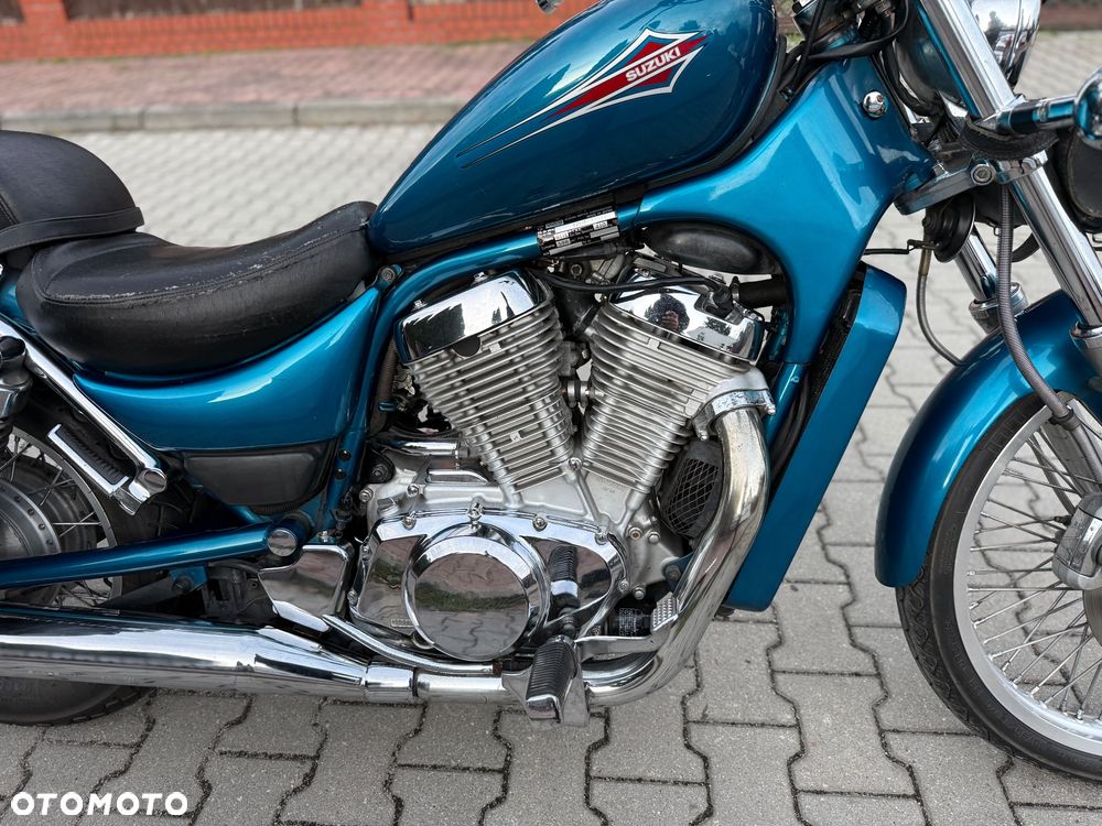 Suzuki Intruder - 8