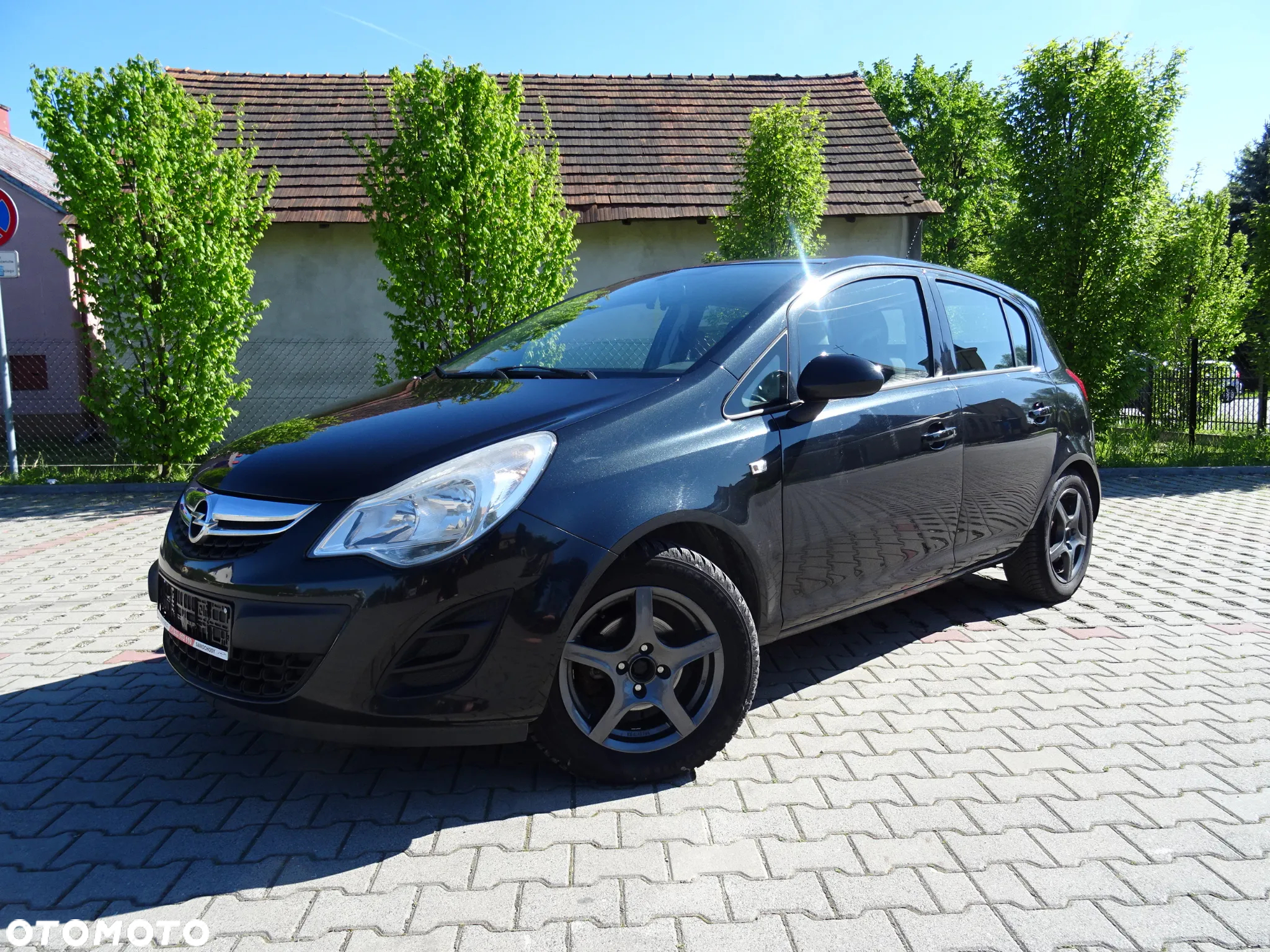 Opel Corsa 1.4 16V Satellite - 12