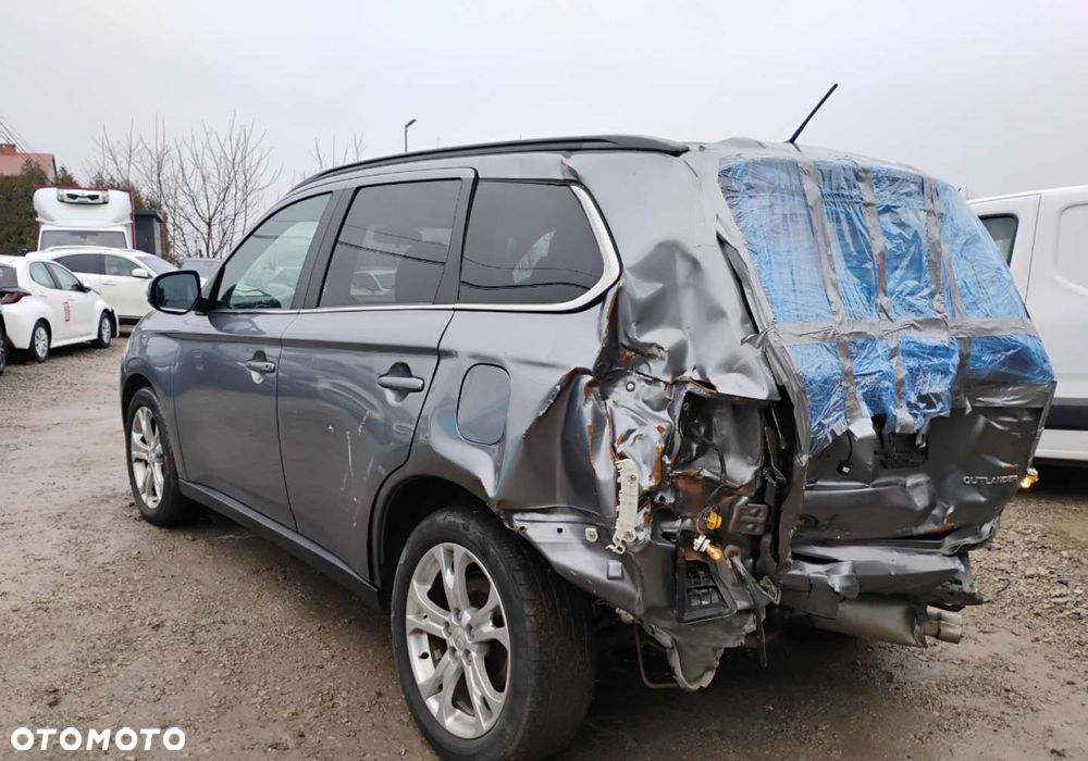 Mitsubishi Outlander - 5