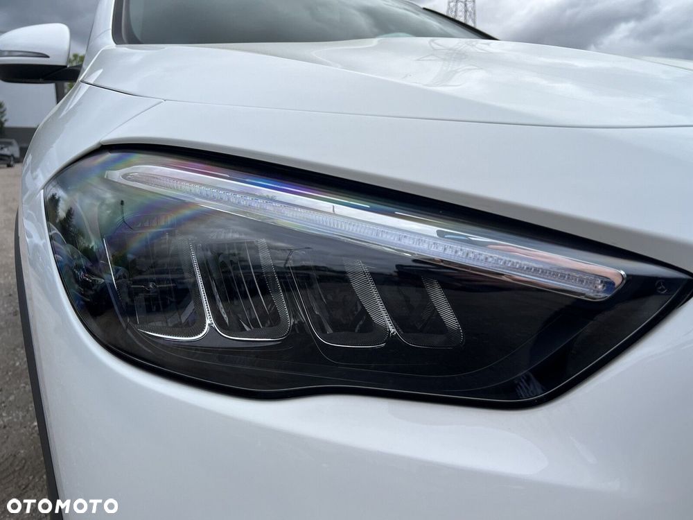 Mercedes-Benz GLA - 17