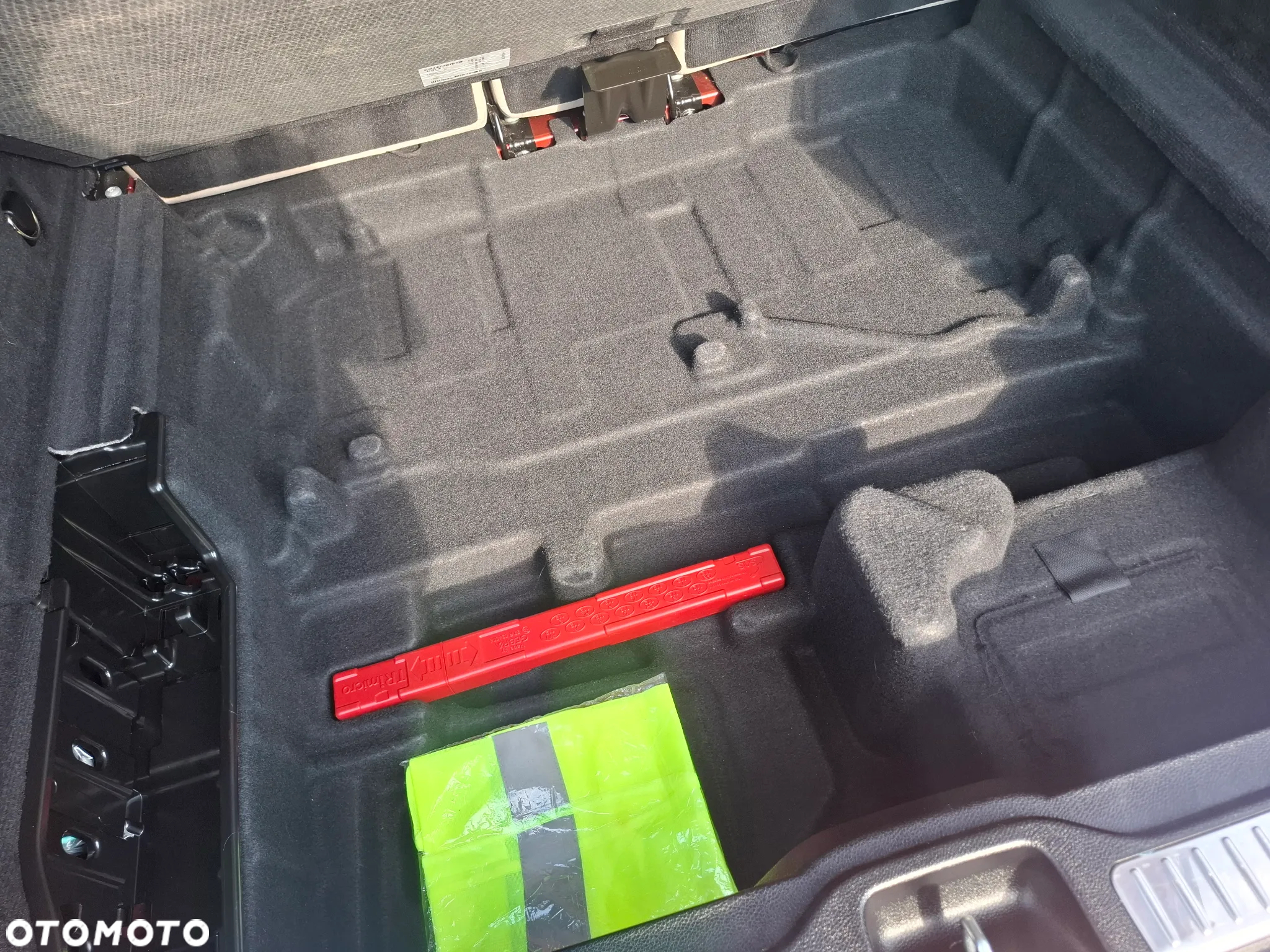 Mercedes-Benz GLC 200 d 4-Matic Business Edition - 16