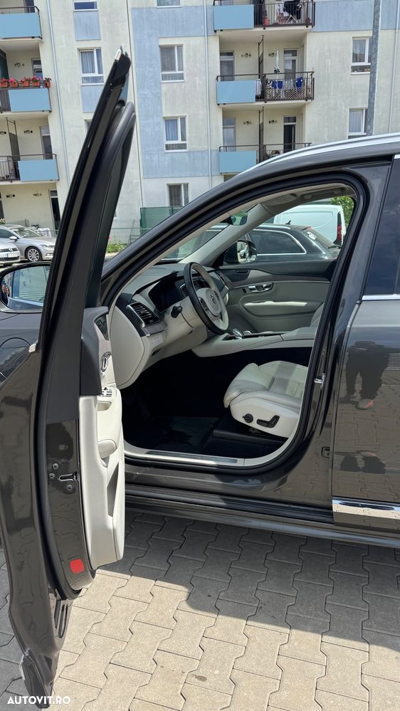 Volvo XC 90 - 6