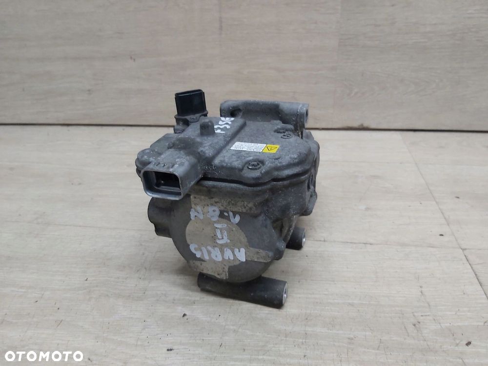 Toyota Auris II 1,8 hybryda sprężarka klimatyzacji kompresor 042200-1030 - 3