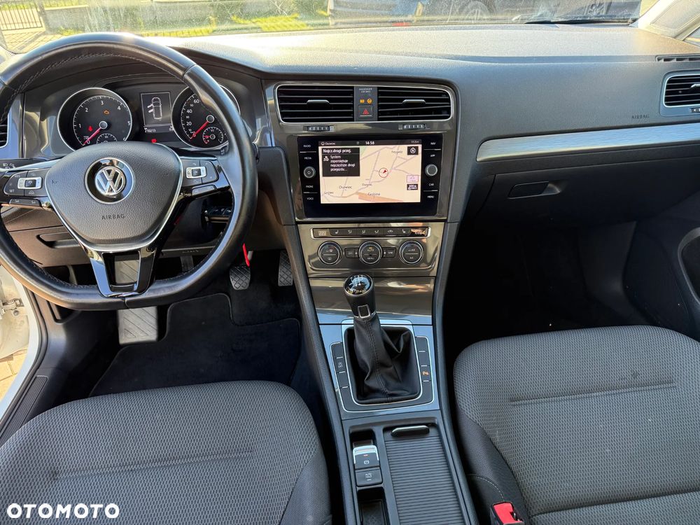 Volkswagen Golf VII 1.6 TDI BMT Comfortline - 17