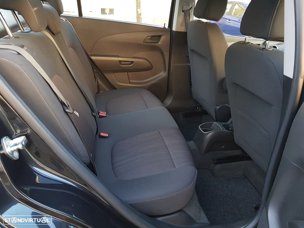 Chevrolet Aveo 1.2 LTZ - 32