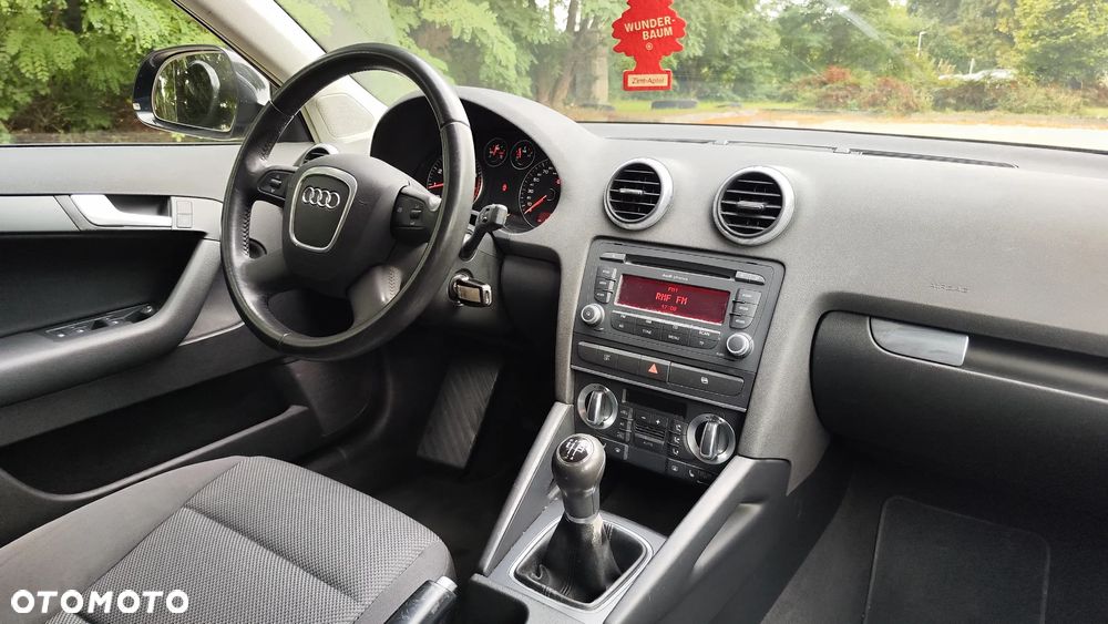 Audi A3 Sportback 1.6 Attraction - 29