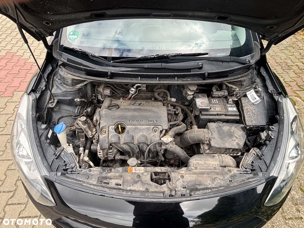 Hyundai i30 1.4 Classic + - 15