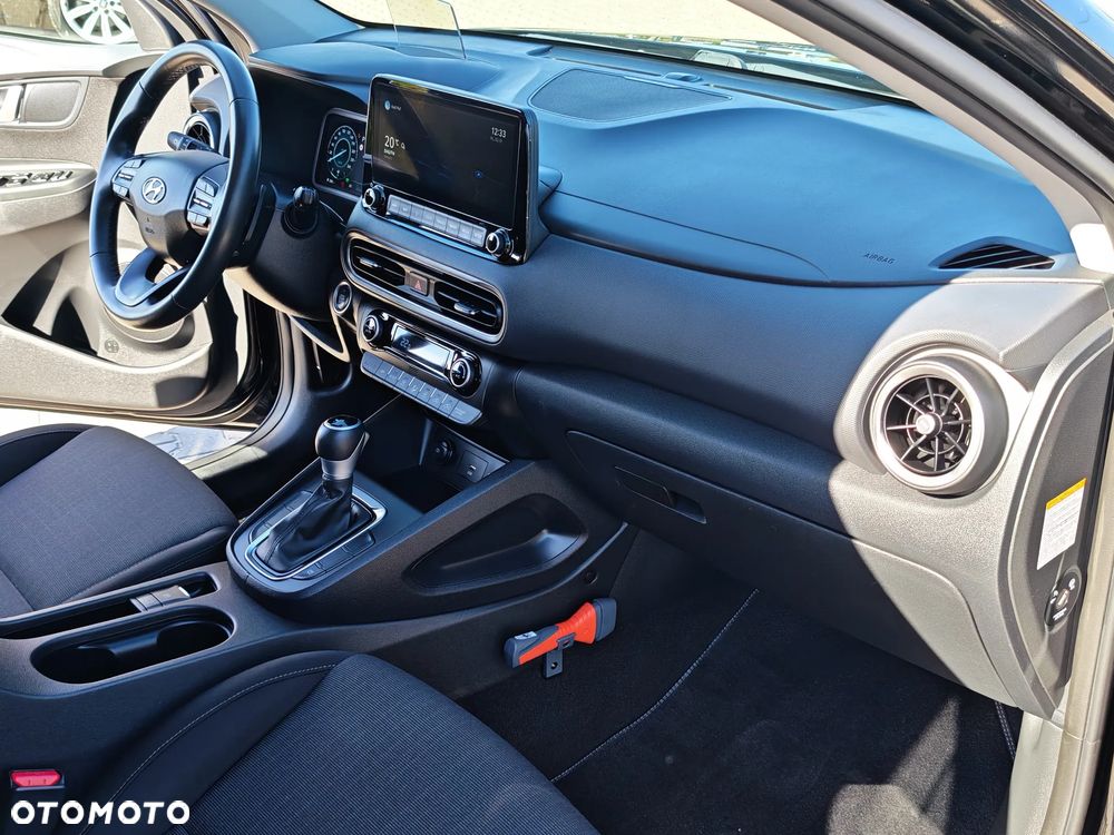 Hyundai Kona - 17
