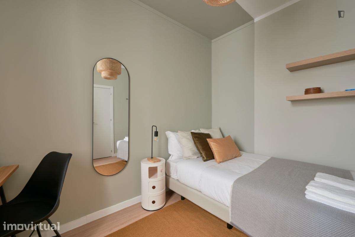 Quarto - localizado em Penha de França Lisbon - Grande imagem: 3/43