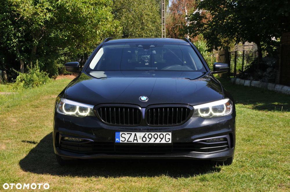 BMW Seria 5 520d xDrive Sport Line - 7