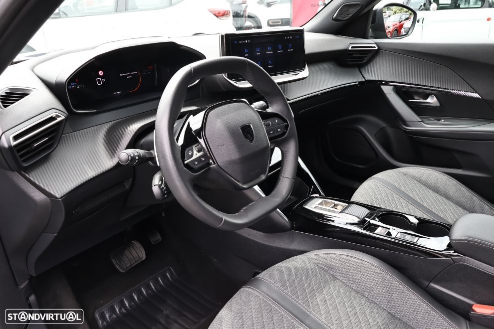 Peugeot 2008 1.2 Hybrid Allure e-DCS6 - 14