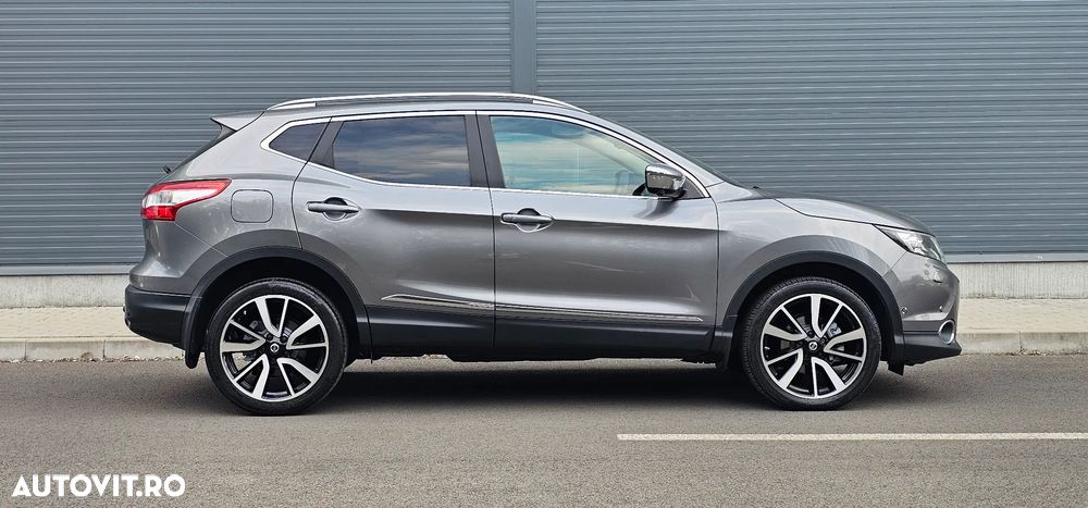 Nissan Qashqai 1.6 DCI Xtronic TEKNA - 27