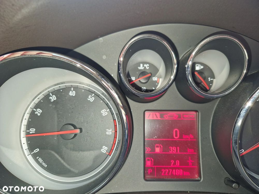 Opel Insignia 2.8 Turbo 4x4 Sport - 24