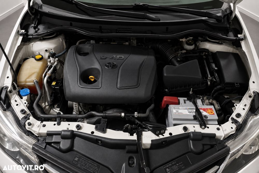 Toyota Auris 1.4 D-4D Luna - 11