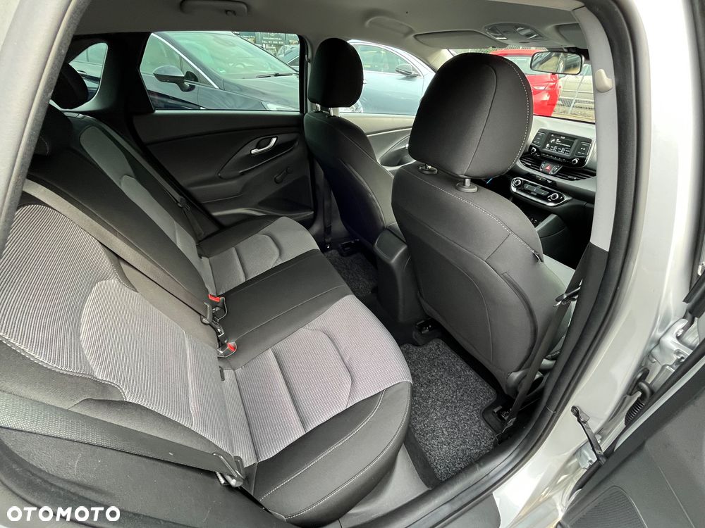 Hyundai i30 1.6 CRDI Select - 11