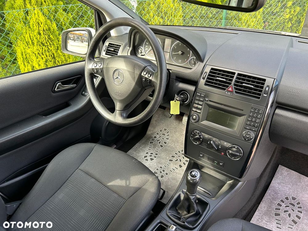 Mercedes-Benz Klasa A 160 BlueEFFICIENCY - 17