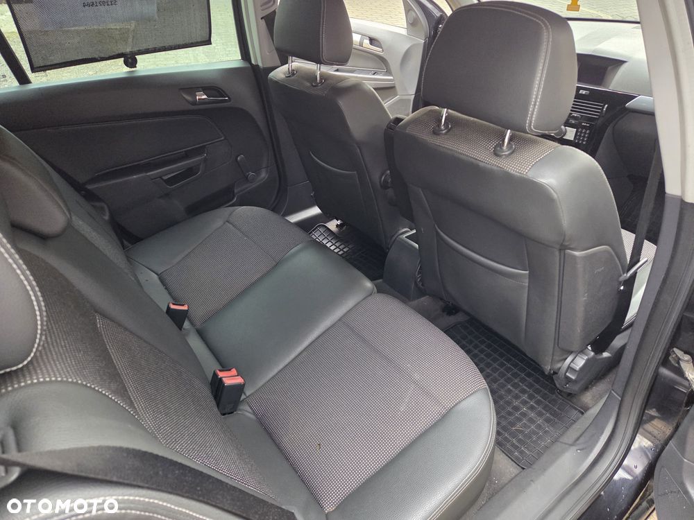 Opel Astra 1.6 Cosmo - 11