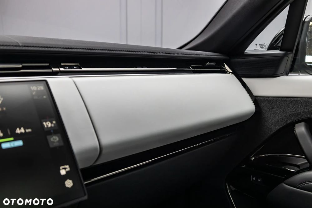 Land Rover Range Rover Sport - 26